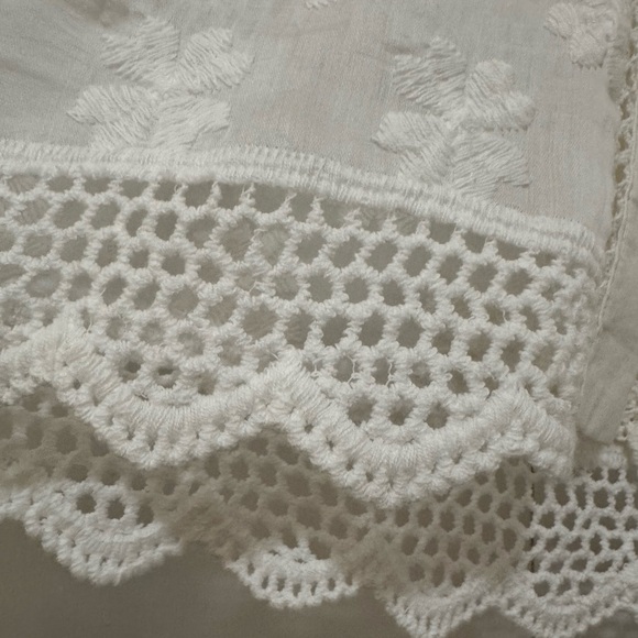 Heartloom Ivory Lacy Design Short Sleeve Blouse - Picture 2 of 7